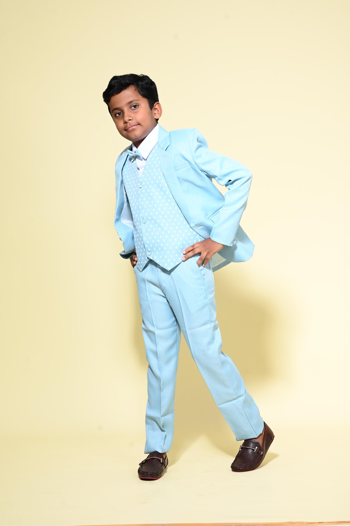 Cool & Classy – Boys’ Light Blue 3-Piece Suit Set